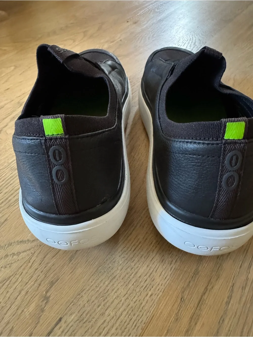 OOFOS Size 12 Men's Club Plus Casual Black Leather Sneakers